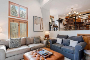Ridgepoint Townhome 198 by East West Hospitality